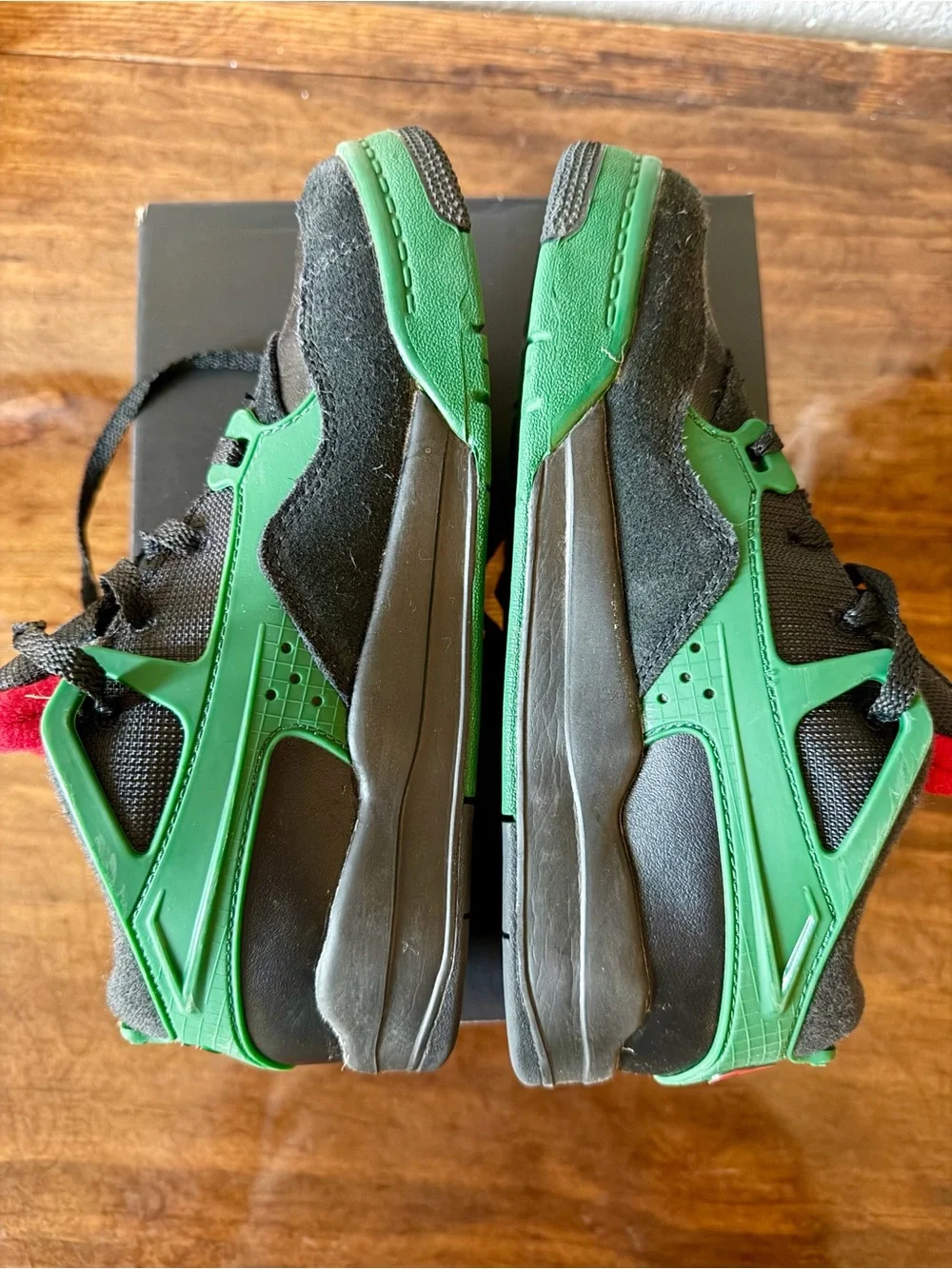 Jordan 4 RM Boys' Black & Green Jumpman Sneakers